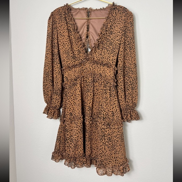 EUC Leopard Print Frill Trim Plunge Open Back Flounce Sleeve Dress Size XS - Picture 4 of 14